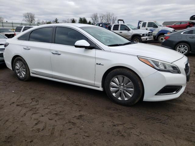 KMHE24L13HA051358 - 2017 HYUNDAI SONATA HYBRID WHITE photo 4