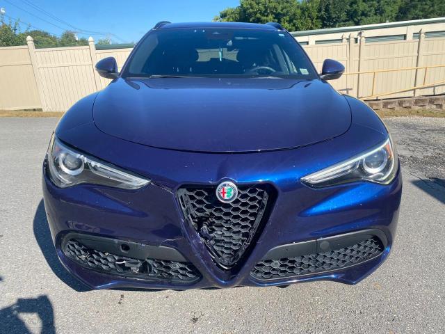 ZASFAKNN2J7B64874 - 2018 ALFA ROMEO STELVIO TI SPORT BLUE photo 5