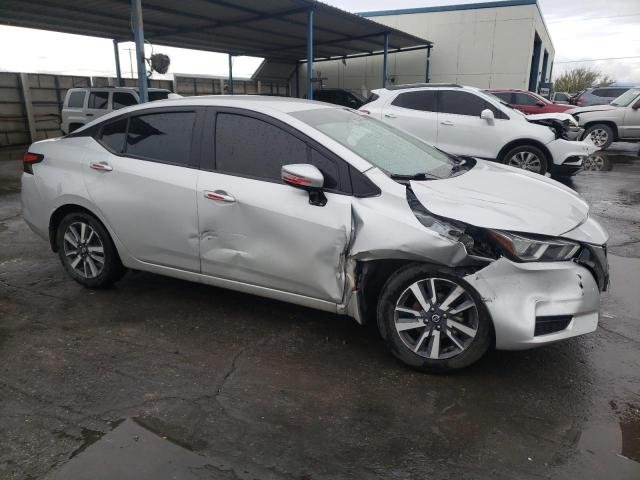 3N1CN8EV8LL848672 - 2020 NISSAN VERSA SV SILVER photo 4