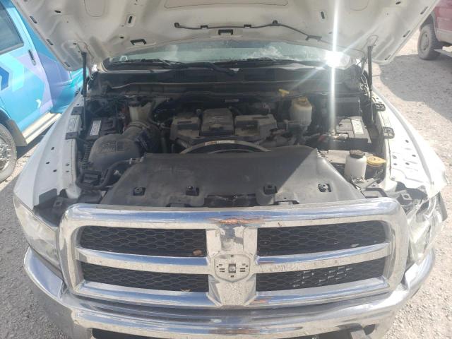 3C7WRNEL2GG203884 - 2016 RAM 5500 WHITE photo 11