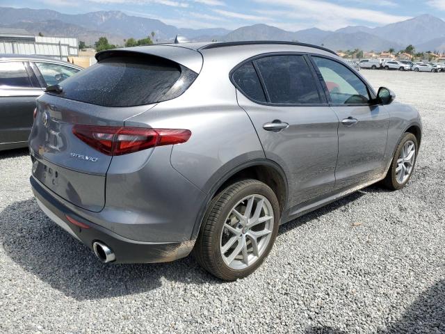 ZASFAKNN0J7B69734 - 2018 ALFA ROMEO STELVIO TI SPORT SILVER photo 3