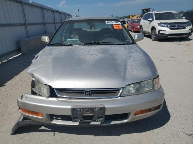 1HGCD5631VA250463 - 1997 HONDA ACCORD LX SILVER photo 5