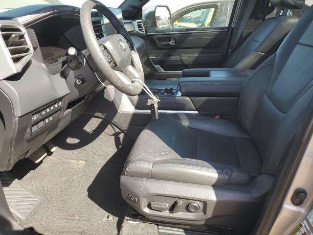 5TFNC5DB6PX014640 - 2023 TOYOTA TUNDRA CREWMAX PLATINUM Gümüş foto 7