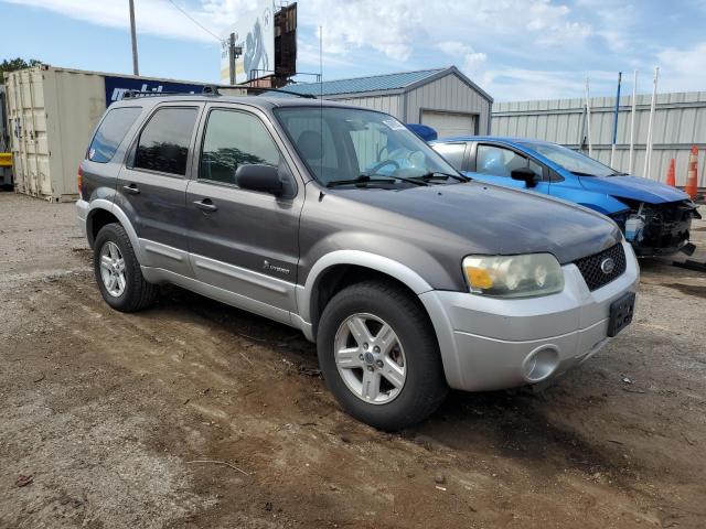 1FMCU96H45KD90837 - 2005 FORD ESCAPE HEV GRAY photo 4