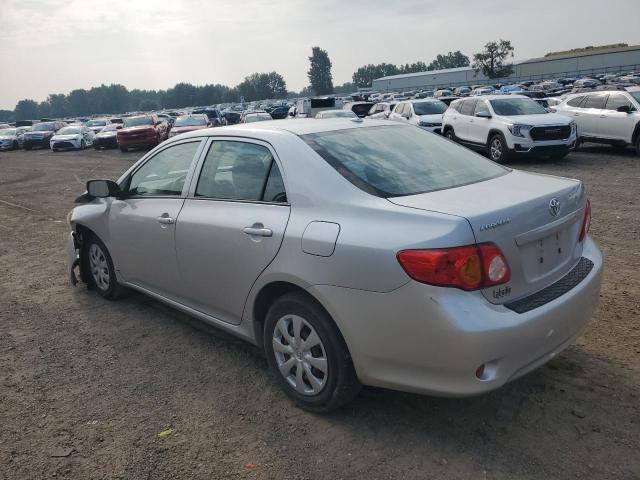 1NXBU4EE2AZ374575 - 2010 TOYOTA COROLLA BASE Argent photo 2