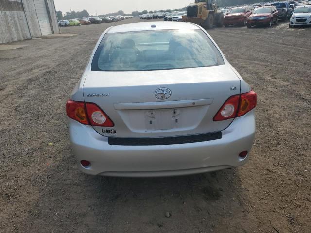 1NXBU4EE2AZ374575 - 2010 TOYOTA COROLLA BASE Argent photo 6