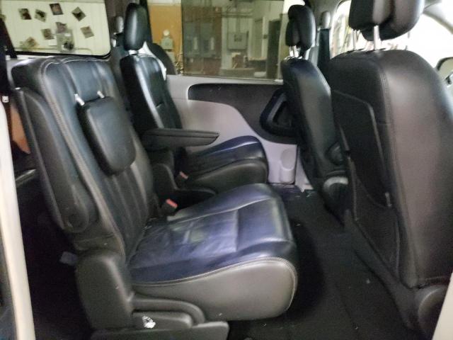 2A4RR8DG7BR676449 - 2011 CHRYSLER TOWN & COU TOURING L BLACK photo 11