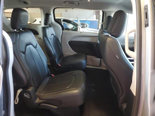 2C4RC1BG4KR749147 - 2019 CHRYSLER PACIFICA TOURING L SILVER photo 11