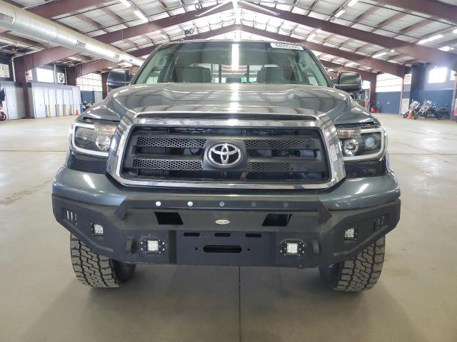 5TFUY5F17AX095642 - 2010 TOYT TUNDRA DOUBLE CAB SR5 GRAY photo 5