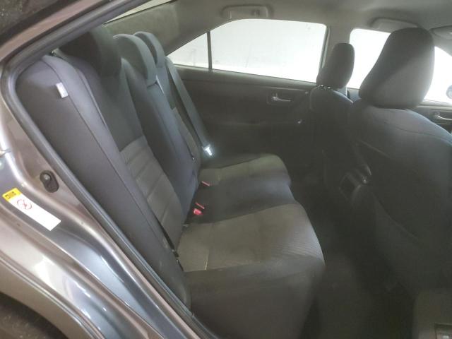 4T4BF1FK1GR573144 - 2016 TOYOTA CAMRY LE GRAY photo 10