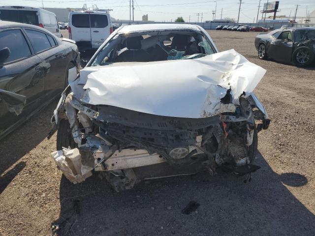 4T1B11HK9KU769783 - 2019 TOYOTA CAMRY L WHITE photo 5