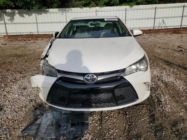 4T1BF1FK7HU268338 - 2017 TOYOTA CAMRY LE WHITE photo 5