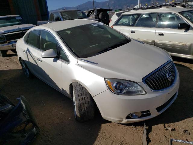 1G4PP5SK3D4148496 - 2013 BUICK VERANO WHITE photo 4