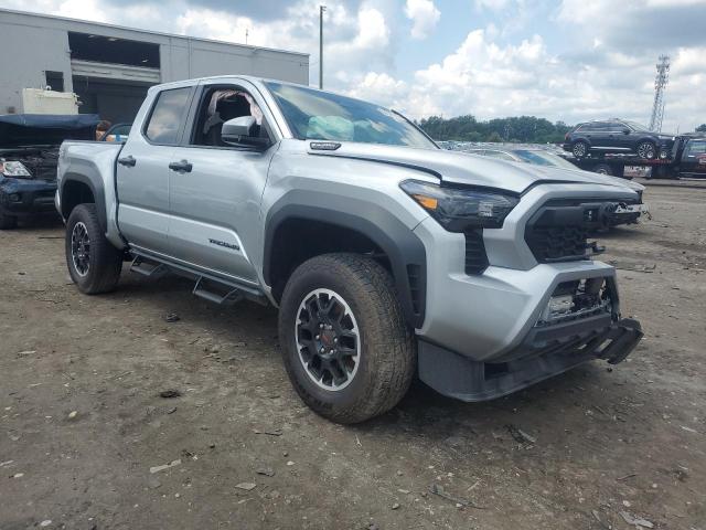 3TYLC5LN3RT008956 - 2024 TOYOTA TACOMA DOUBLE CAB 银色 照片 4