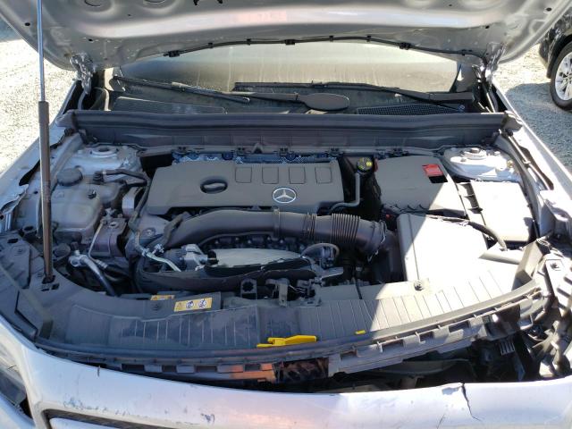 W1N4M4HBXNW258462 - 2022 MERCEDES-BENZ GLB 250 4MATIC SILVER photo 11