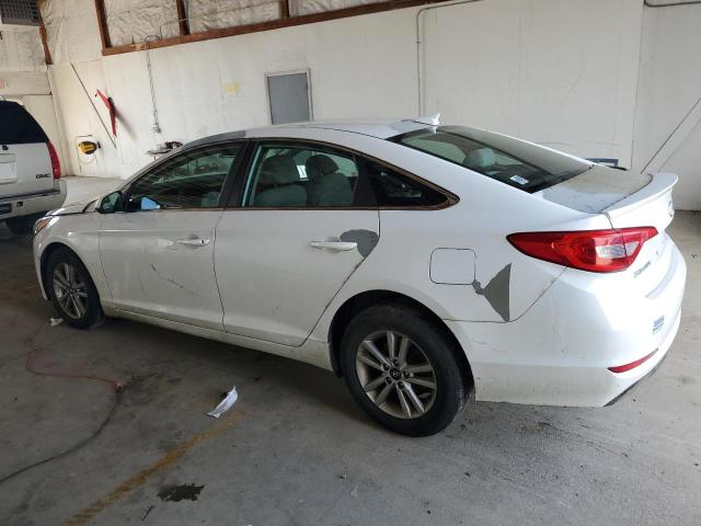 5NPE24AF5HH492811 - 2017 HYUNDAI SONATA SE WHITE photo 2