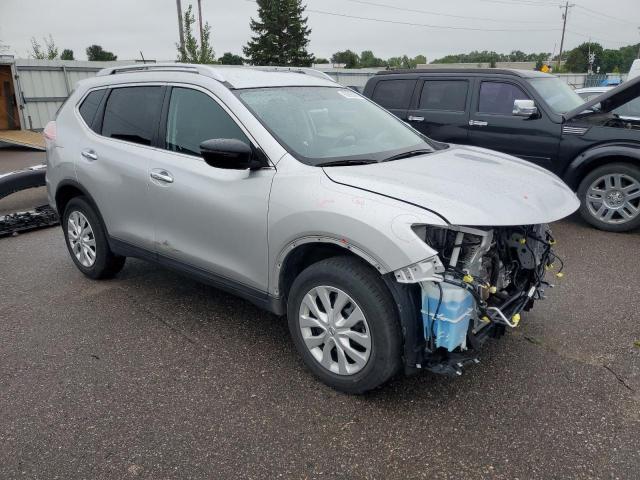 KNMAT2MV7GP711967 - 2016 NISSAN ROGUE S SILVER photo 4
