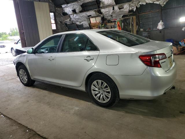 4T4BF1FK5CR228452 - 2012 TOYOTA CAMRY BASE SILVER photo 2