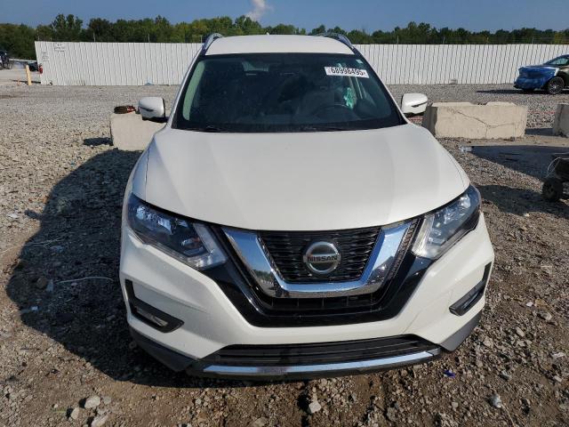 KNMAT2MT9JP603016 - 2018 NISSAN ROGUE S أبيض صورة 5