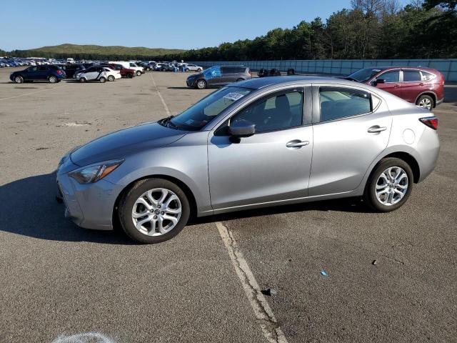 3MYDLBZVXGY116424 - 2016 TOYOTA SCION IA GRAY photo 1