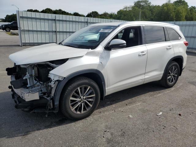 2017 TOYOTA HIGHLANDER SE, 