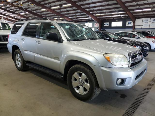 JTEBU14R78K010936 - 2008 TOYOTA 4RUNNER SR5 ვერცხლისფერი ფოტო 4