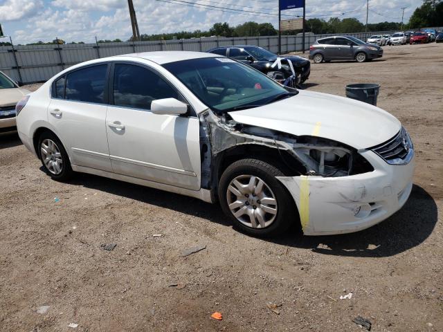 1N4AL2AP4CN402149 - 2012 NISSAN ALTIMA BASE WHITE photo 4