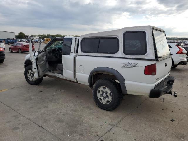 1GCCT19X738215276 - 2003 CHEVROLET S TRUCK S10 WHITE photo 2