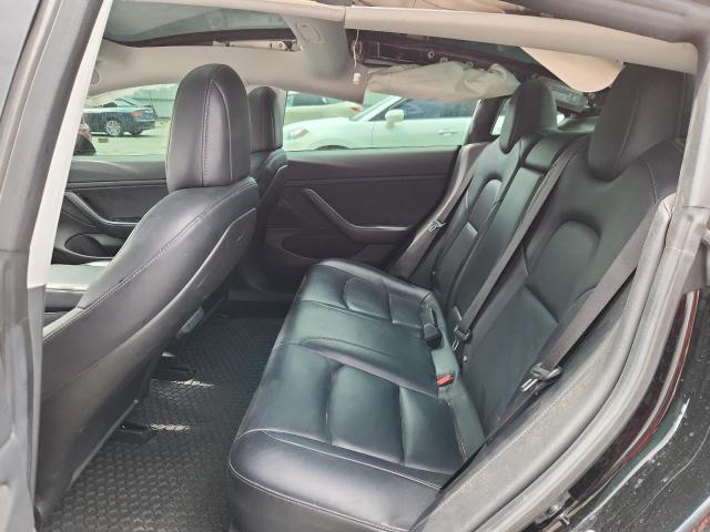 5YJ3E1EAXJF059114 - 2018 TESLA MODEL 3 შავი ფოტო 10