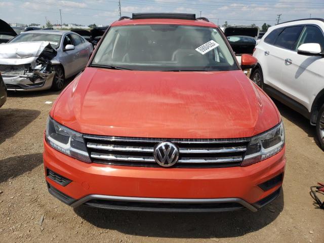 3VV2B7AX7JM070053 - 2018 VOLKSWAGEN TIGUAN SE Turuncu fotoğraf 5