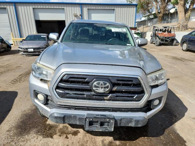 3TMCZ5AN4JM185291 - 2018 TOYOTA TACOMA DOUBLE CAB SILVER photo 5