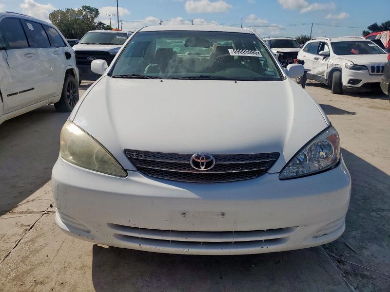 4T1BE30K74U331794 - 2004 TOYOTA CAMRY LE WHITE photo 5