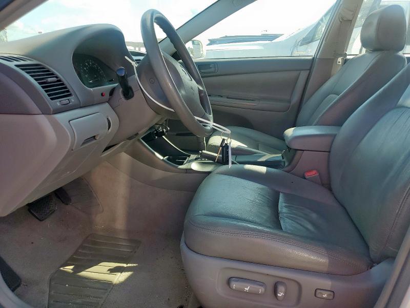 4T1BE30K74U331794 - 2004 TOYOTA CAMRY LE WHITE photo 7