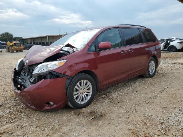 2011 TOYOTA SIENNA XLE, 