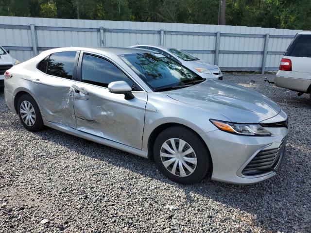 4T1C31AKXMU563755 - 2021 TOYOTA CAMRY LE 银色 照片 4