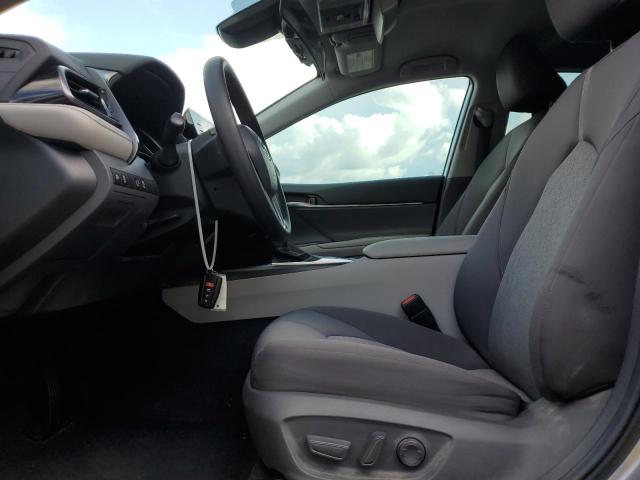 4T1C31AKXMU563755 - 2021 TOYOTA CAMRY LE 银色 照片 7