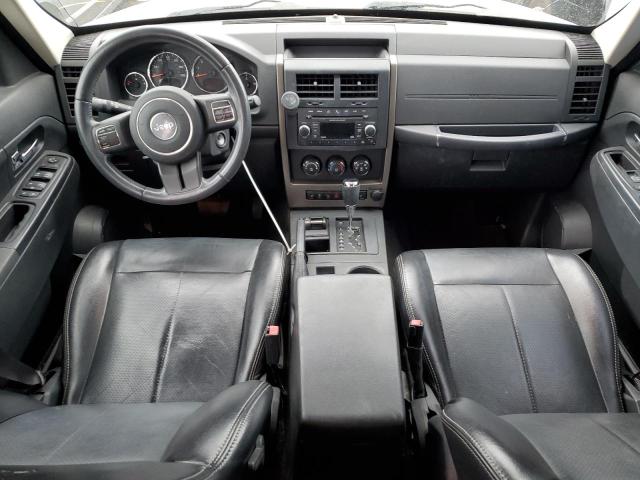 1C4PJMAK0CW185865 - 2012 JEEP LIBERTY SPORT SILVER photo 8