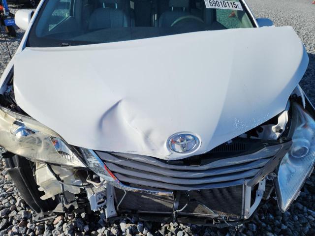 5TDYK3DC8DS332113 - 2013 TOYOTA SIENNA XLE თეთრი ფოტო 12