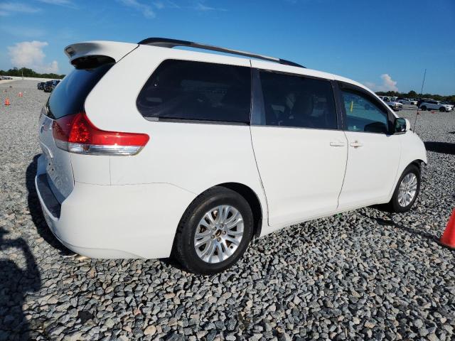 5TDYK3DC8DS332113 - 2013 TOYOTA SIENNA XLE თეთრი ფოტო 3