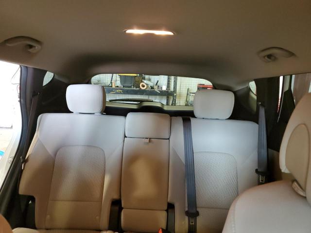 5NMZU3LB1HH003480 - 2017 HYUNDAI SANTA FE S WHITE photo 10