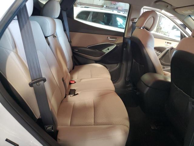5NMZU3LB1HH003480 - 2017 HYUNDAI SANTA FE S WHITE photo 11