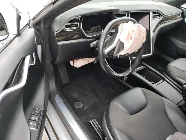 5YJSA1E29GF172691 - 2016 TESLA MODEL S Արծաթագույն լուսանկար 8