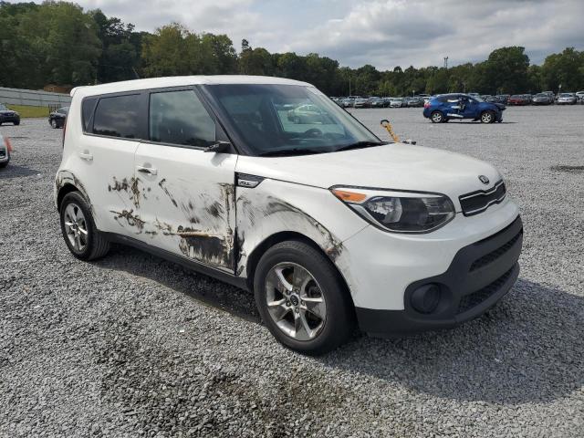 KNDJN2A23K7915257 - 2019 KIA SOUL WHITE photo 4