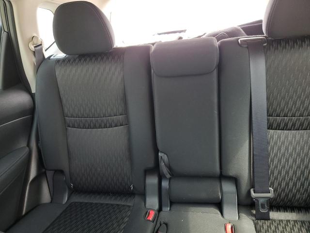 KNMAT2MT7JP547769 - 2018 NISSAN ROGUE S შავი ფოტო 10