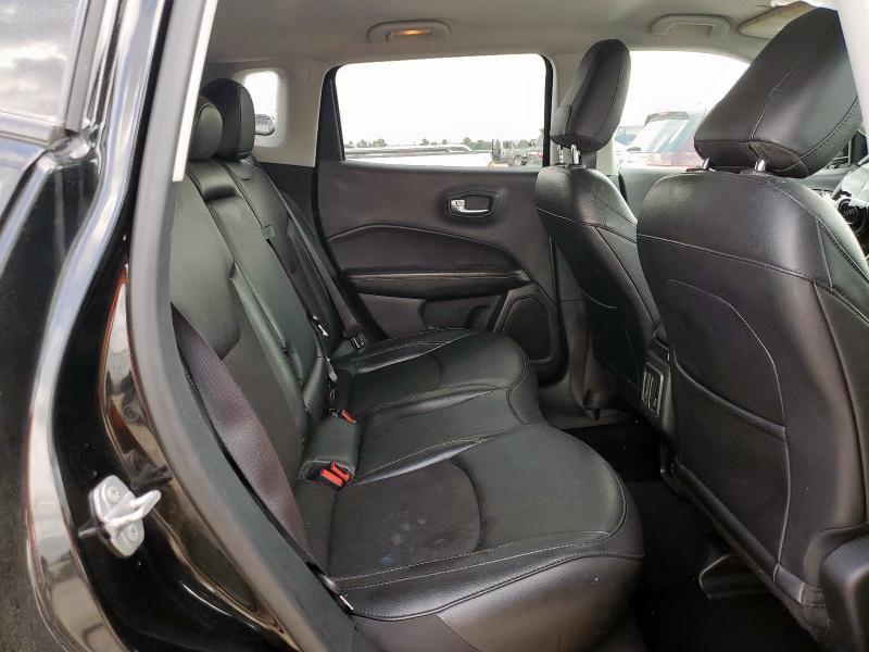 3C4NJDBBXMT584022 - 2021 JEEP COMPASS LATITUDE შავი ფოტო 11