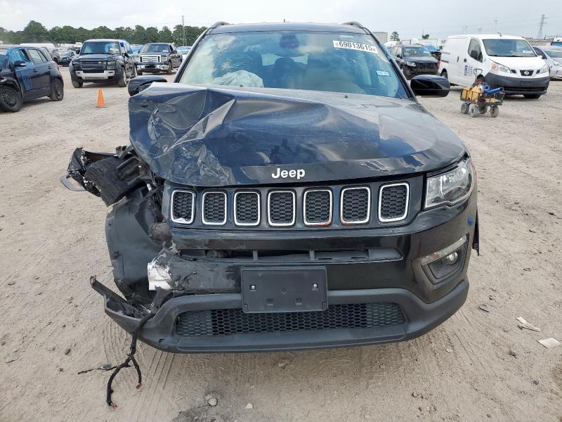 3C4NJDBBXMT584022 - 2021 JEEP COMPASS LATITUDE შავი ფოტო 5