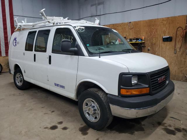 1GTZ7TBG1B1114911 - 2011 GMC SAVANA G3500 WHITE photo 4