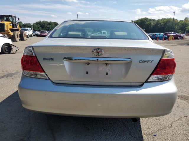 4T1BE32K95U957474 - 2005 TOYOTA CAMRY LE GRAY photo 6