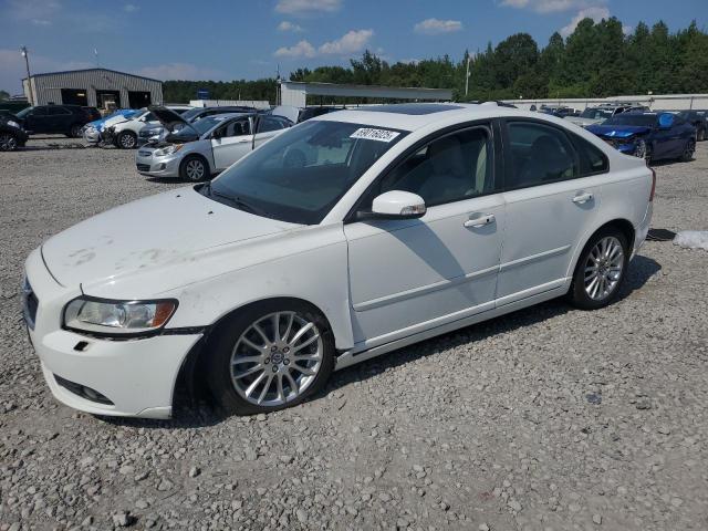 2010 VOLVO S40 2.4I, 