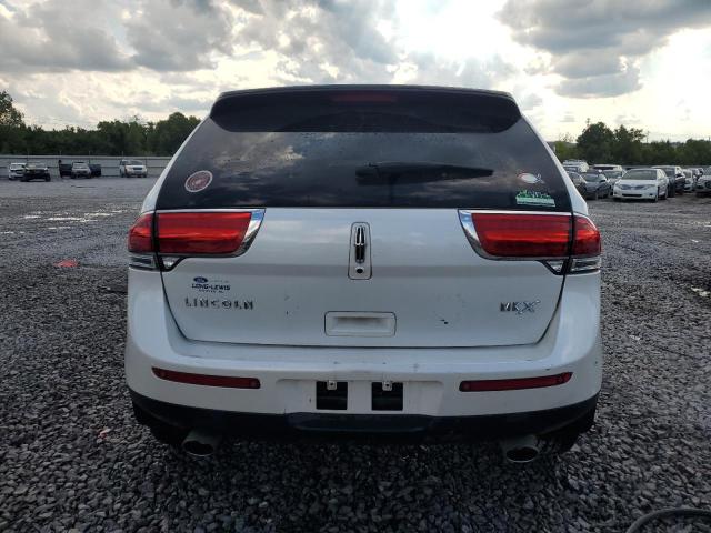 2LMDJ6JK3EBL14068 - 2014 LINCOLN MKX თეთრი ფოტო 6